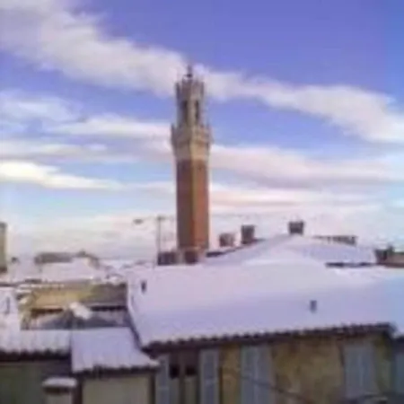 Simonetta Oda ve Kahvaltı Siena